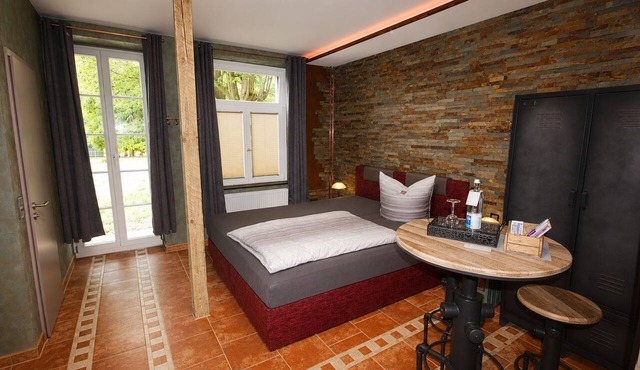 Studio Metal North - zRomantik Apartments in Leipzig, *2 km from the city center*