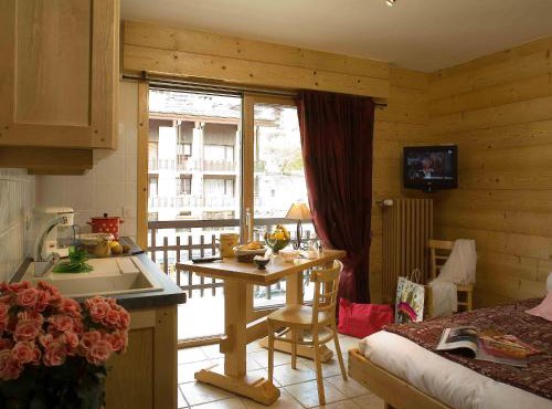 Studio montagnard au cœur du village avec animaux permis, parking privé - FR-1-467-30