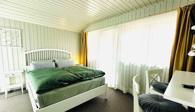 Studio Neunblatt with sleeping area in organic garden B&B just outside Erfurt