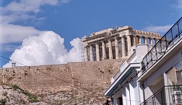 Studio Next to Acropolis
