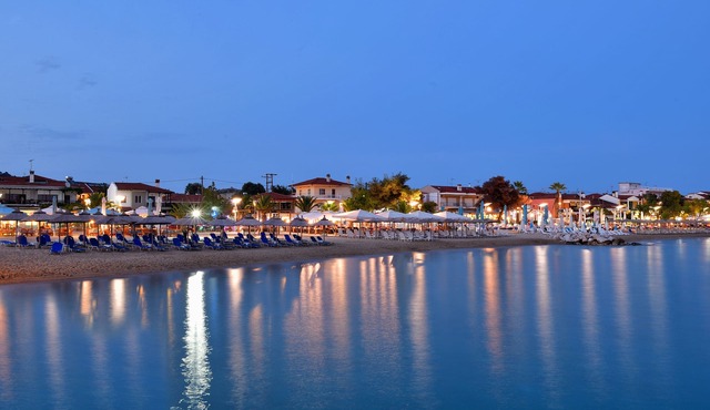 Studio Nikiti Beach