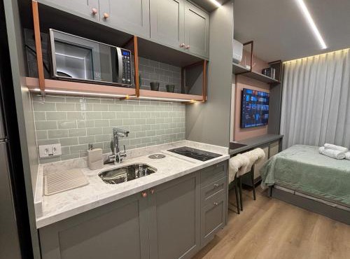 Studio no Batel com Piscina, Academia e Coworking