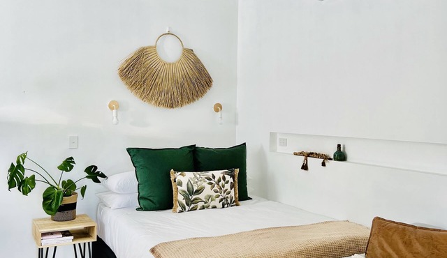 Studio On Lewis Luxury Tiny House 4 mins to town