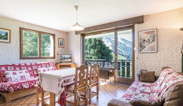 Studio on ski trails, pets allowed