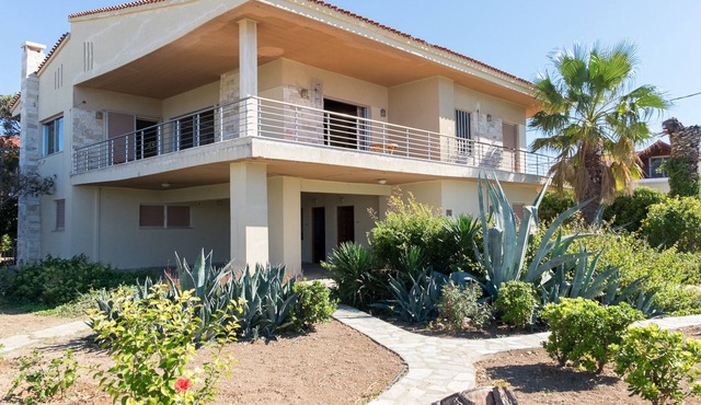 Studio on the sunset beach