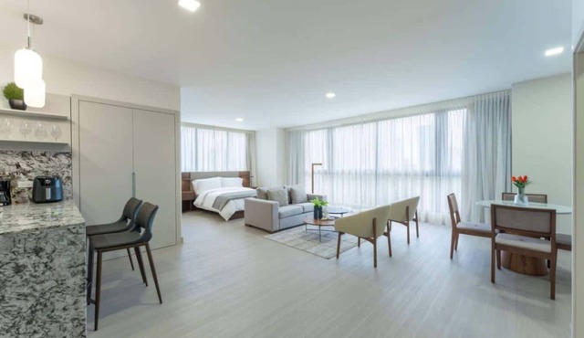 Studio Overlooking Panama City and Pacific Ocean
