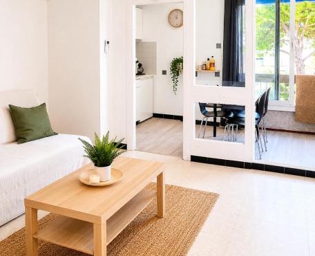studio parking privé climatisation plage proche