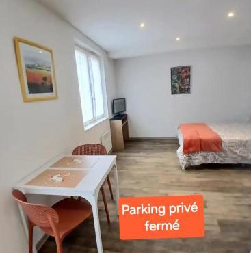 Studio-Pierrealex-Neuf-Parking privé