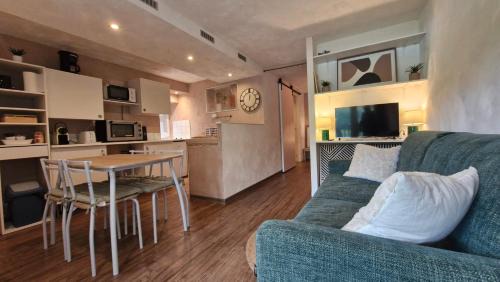studio Quai 84, bord du Rhône via Rhôna