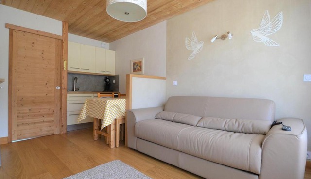 Studio rénové proche pistes avec parking privé, calme et confortable pour 4 personnes - FR-1-505-146