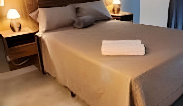 Studio RD with Queen bed for couples 2
