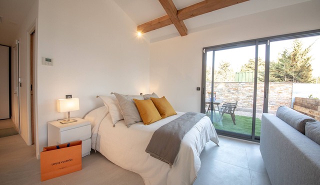 Studio sea view with private terrace 15min from Saint Tropez