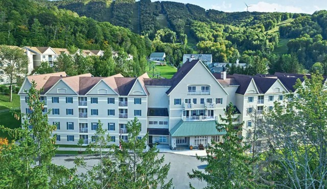 Studio Suite, w/Full Kitchen at Bentley Brook, at Jiminy Peak Ski Mountain!