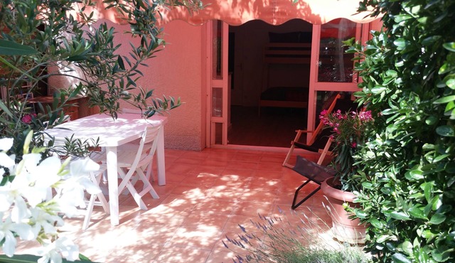 Studio - Terrace & Parking (+ 2 Bikes)