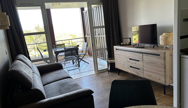 Studio Terrasse Idéal Pour les Familles, Animaux de Compagnie ok, Refait à Neuf