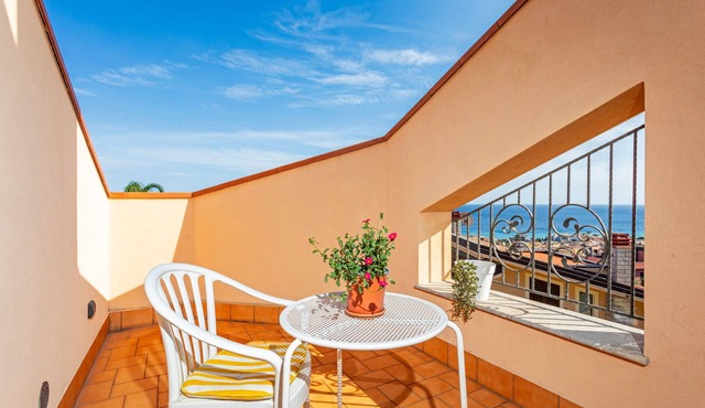 Studio 'The Amphora Lodging' with Sea View, Wi-Fi and Air Conditioning