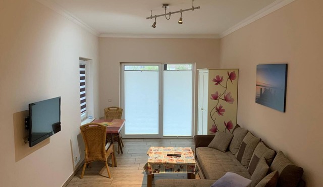 Studio 'Tollense Hus - Rechts' with Shared Terrace and Wi-Fi