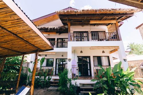 Studio Unit, 2 min to Beach, Life's a Beach Malinao