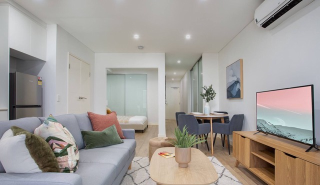 Studio Unit with Balcony near Burwood Bars & Shops