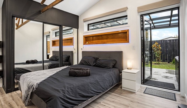 Studio Unit with Spa Bath!