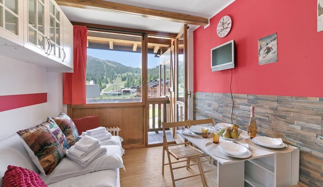 Studio Valleverde 26B, Sestriere, Italy