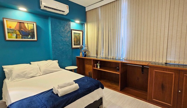 Studio w/AC | 5 min to Copacabana Beach