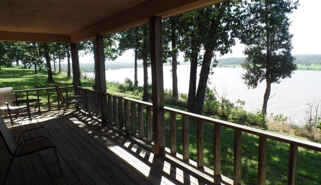 Studio w/Full Kitchen - Ohio River View in the Shawnee