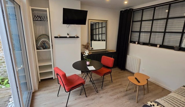 Studio with a Sunny Terrace - Malo-les-Bains Beach, a 1-minute walk away
