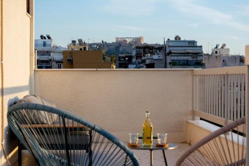 Studio with Acropolis View near to metro and Highlights