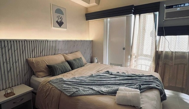 Studio with City view,few minutes to Skyranch and Peoples Park and PicnicGroove