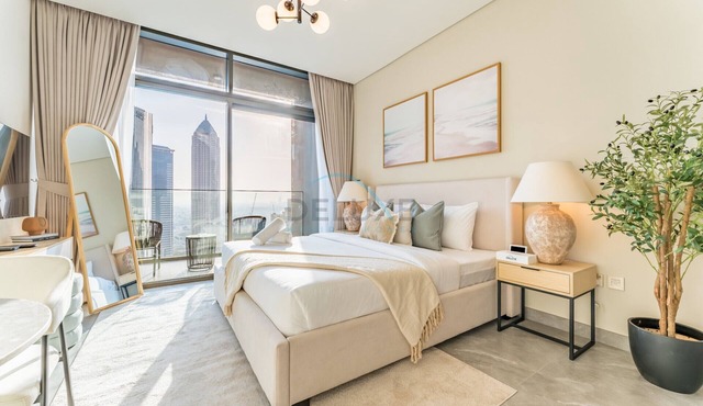 Studio with Dubai Canal View, Walking Distance to Metro Station