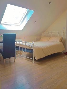 studio with ensuite