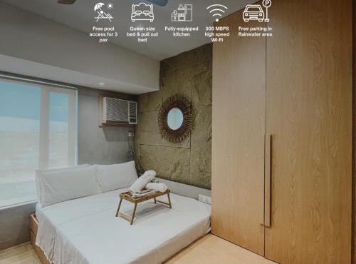 Studio with Free Pool Access & Night Swimming in Capitol Town