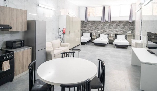 Studio with Full Kitchen & 3 Beds in Tarxien