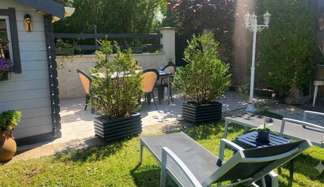 Studio with garden and terrace