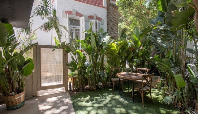 Studio with private garden