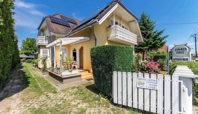 Studio with pool complex and air conditioning