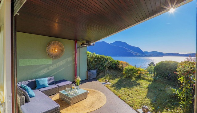 Studio with terrace and garden in a residence with pool