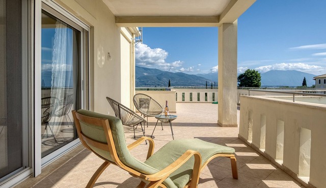 Studio with terraces for nomads or holidays