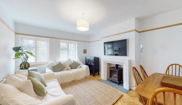 Stunning 2 bed flat in Richmond