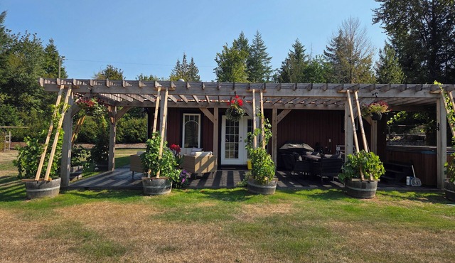 Stunning 2BR cottage on Vancouver Island in Natural Adventure Paradise!