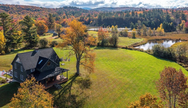 Stunning 3 br Timber Frame Ski Retreat on 6 acres