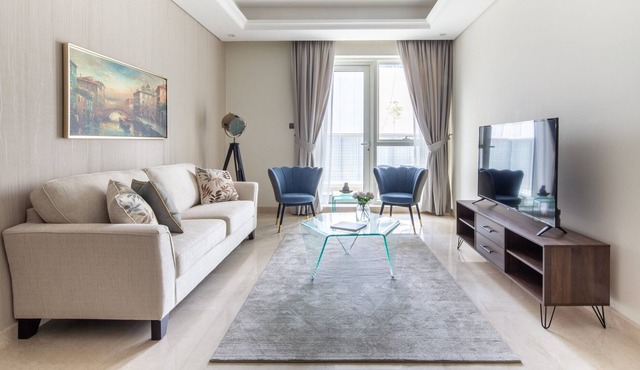 Stunning 3BR With Study in Downtown Dubai