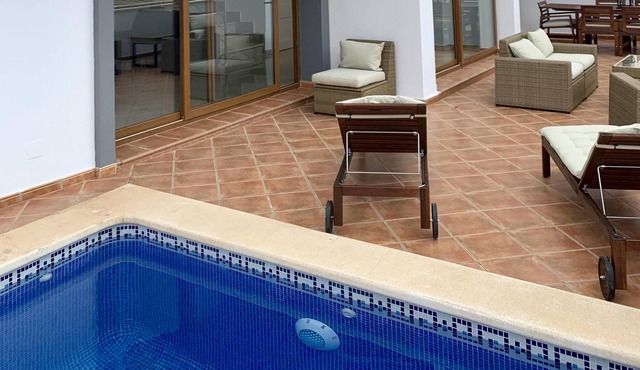 Stunning 4 Bedroom Luxury Villa With Terrace & Plunge Pool.