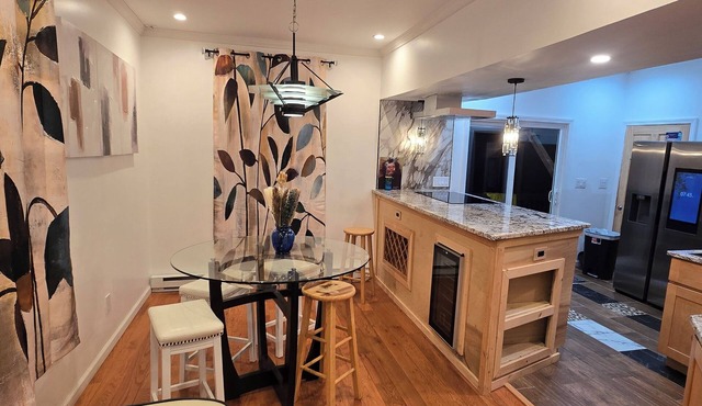 Stunning 5-bedroom house with AC/Heat in charming Poughkeepsie NY
