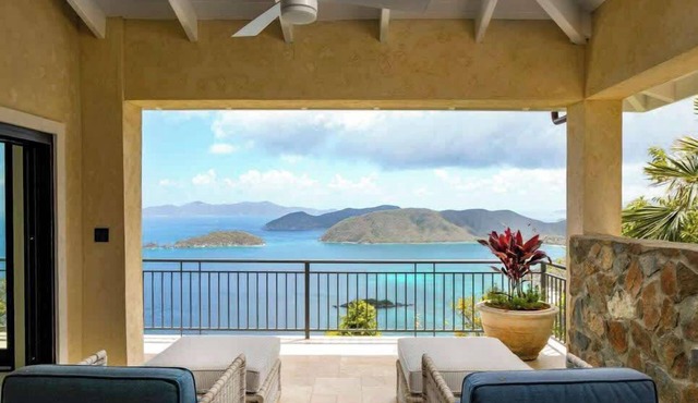 Stunning 6BR Villa: Private Pool & Ocean Views!