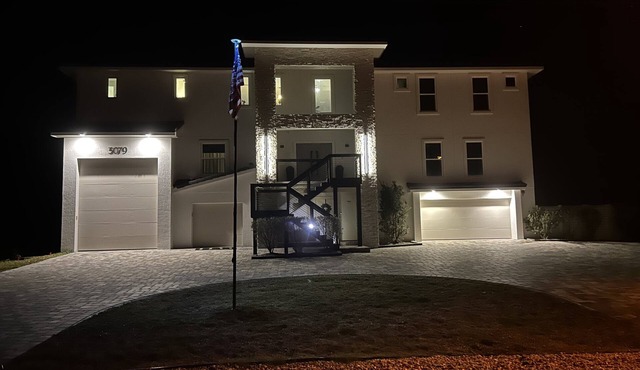Stunning 7BR Oceanfront Home, Perfect for Groups