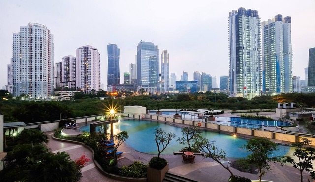 Stunning And Comfortable 2Br At The Wave Kuningan Apartment