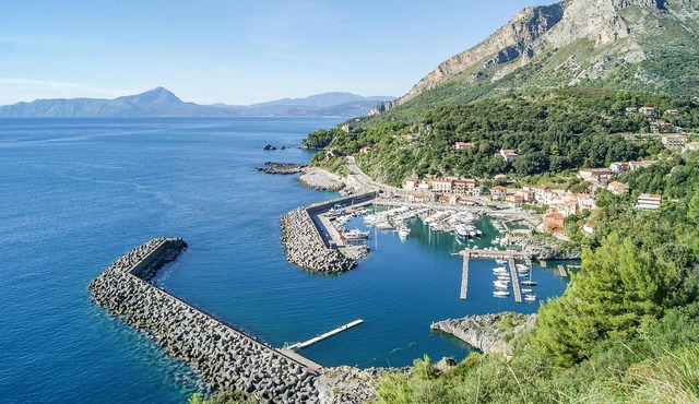 Stunning Apartment in Acquafredda With 1 Bedrooms