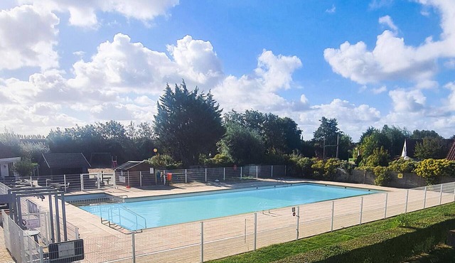Stunning apartment in Bredene with WiFi